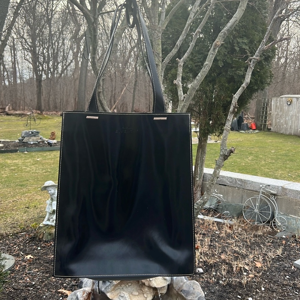 GIVENCHY tote